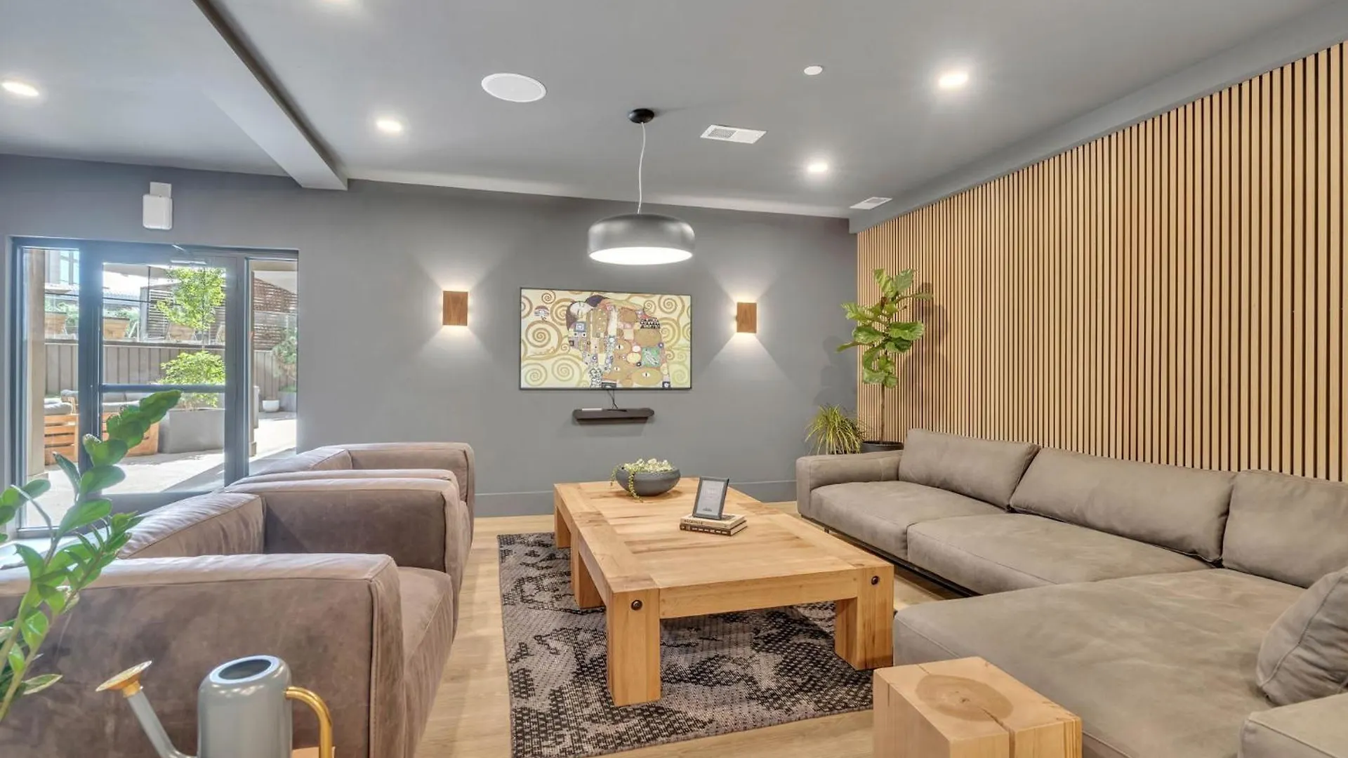 Laylas Nashville Retreat With Pool Walk To Broadway
