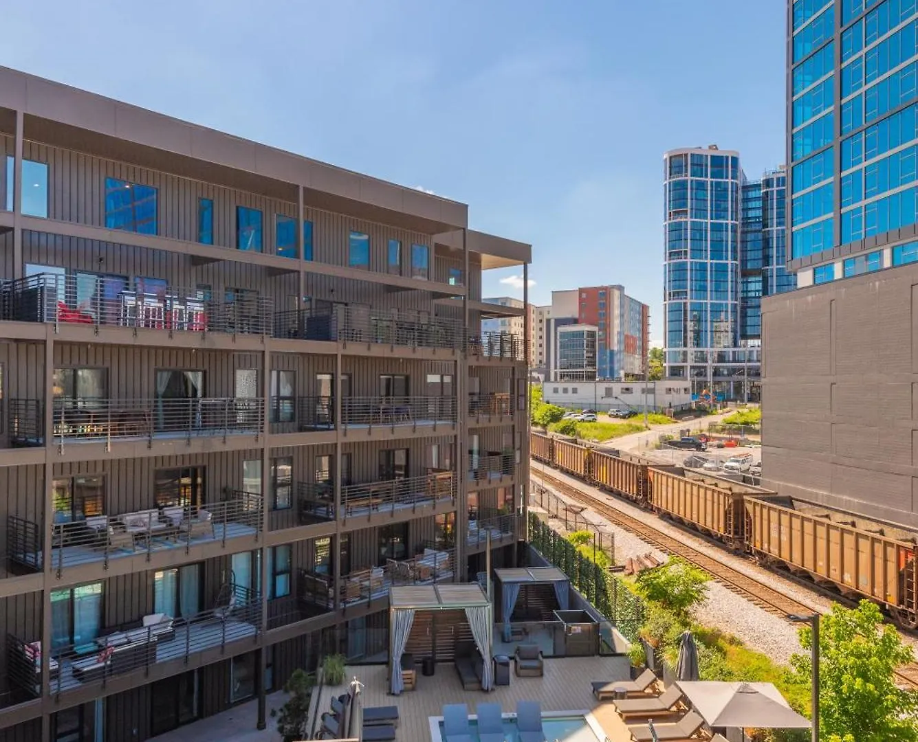 Feriehus Laylas Nashville Retreat With Pool Walk To Broadway USA