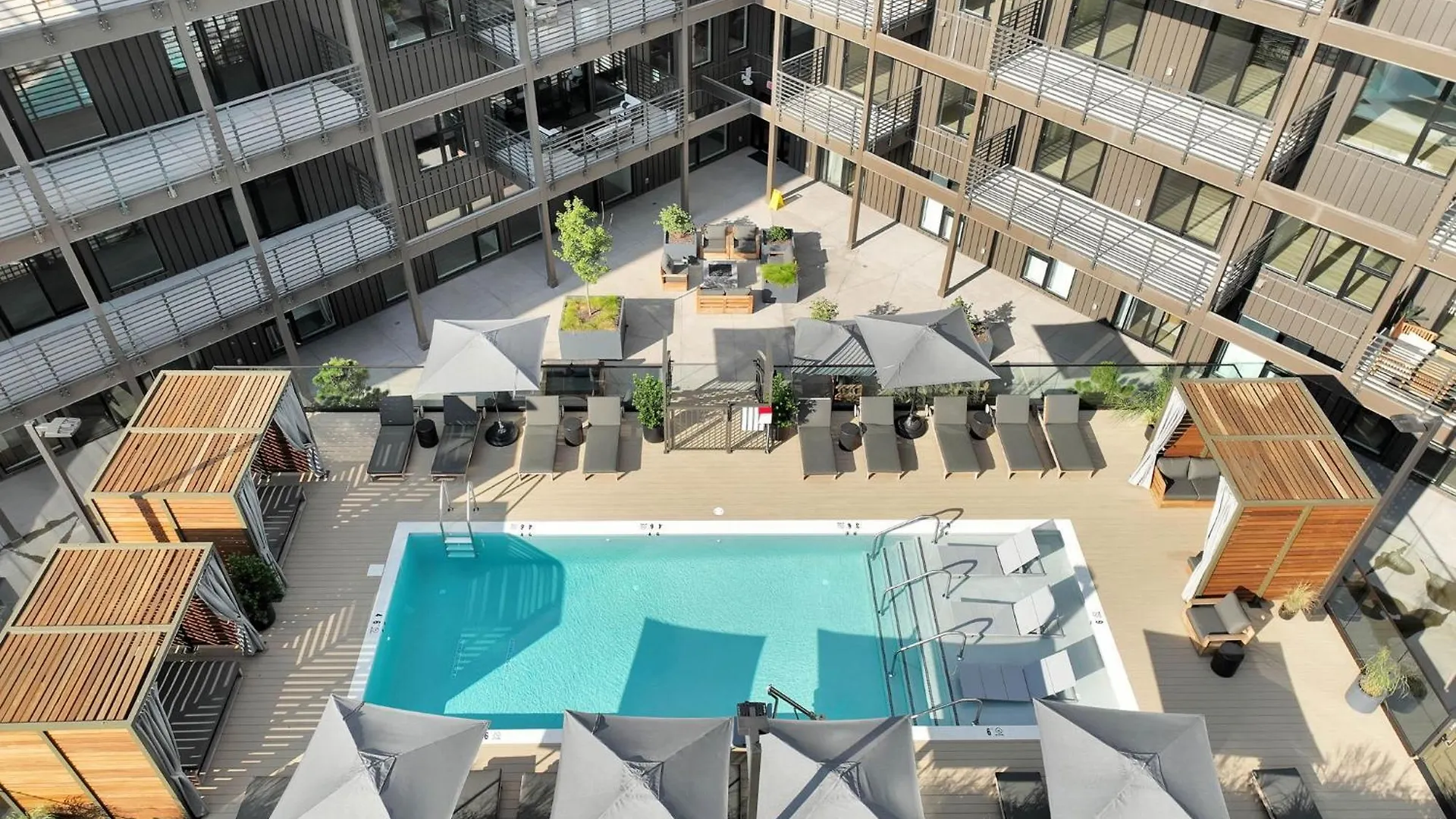 Laylas Nashville Retreat With Pool Walk To Broadway