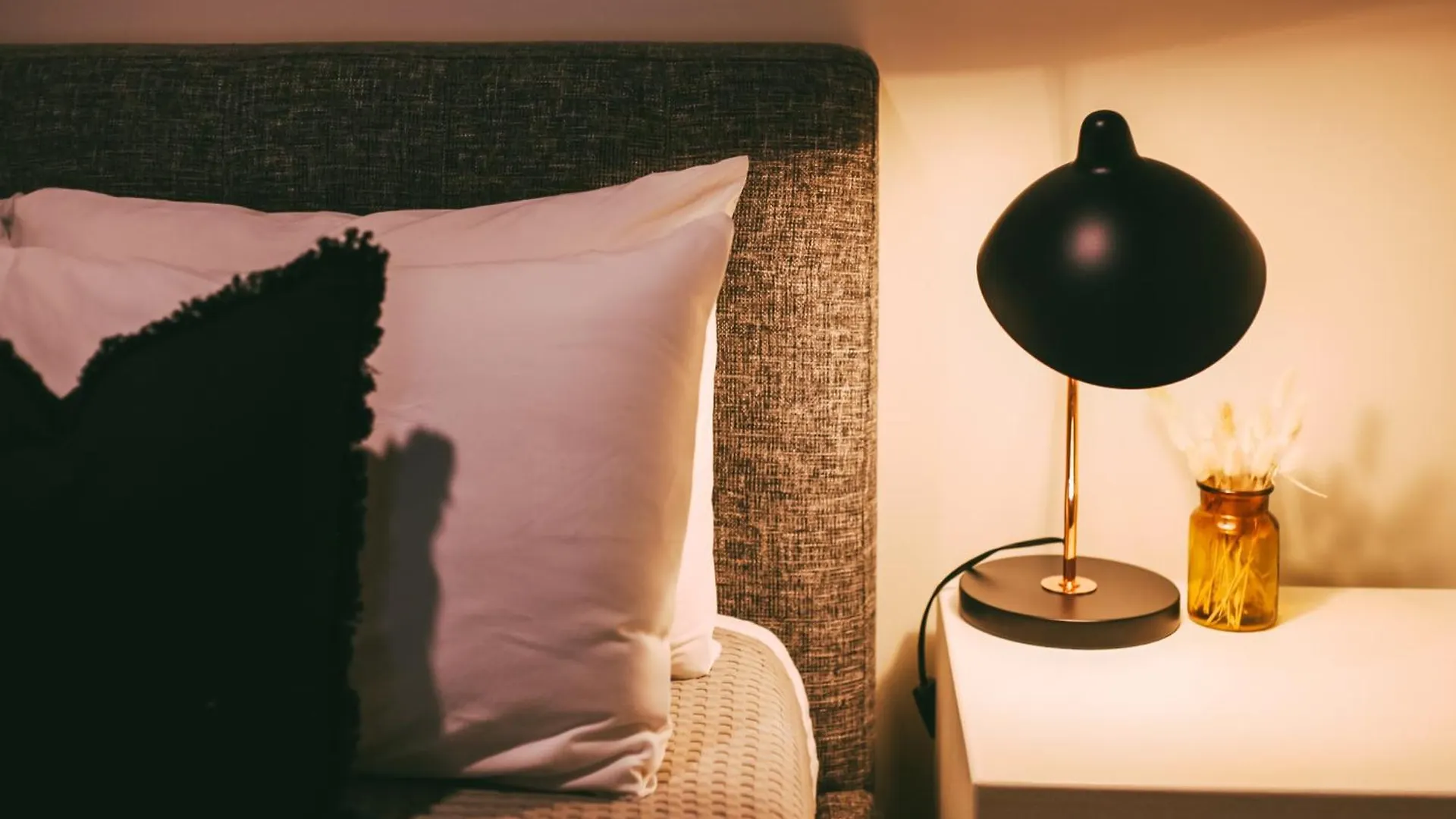 Laylas Nashville Retreat With Pool Walk To Broadway 0*,  United States